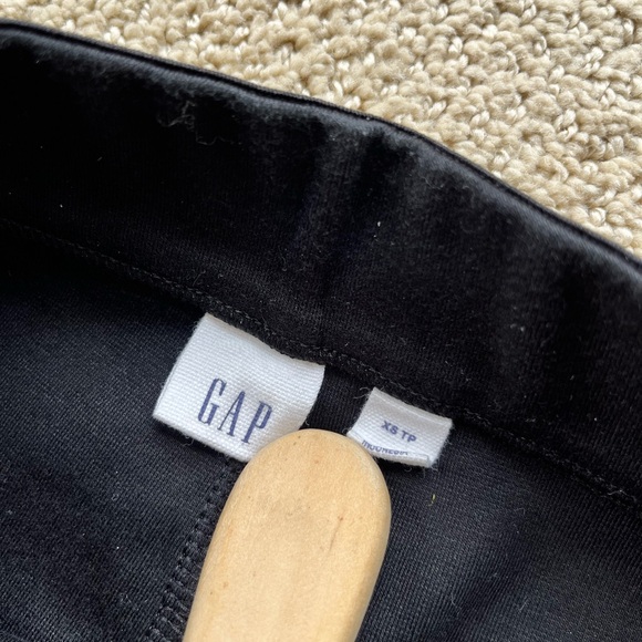 Two pairs of GAP leggings. Size XS - Picture 2 of 2